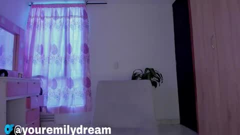 Emily online show from 02-09-26, 04:33