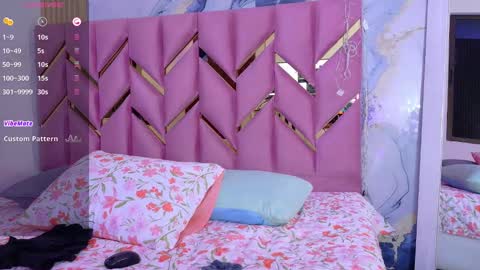 kayla  Instagram kayla 71082 online show from 09-12-25, 03:17