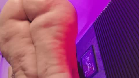 Snapshot of little_maeve chatting on 03-09-25, 10:52 Maeve  online show from 03-09-25, 10:52