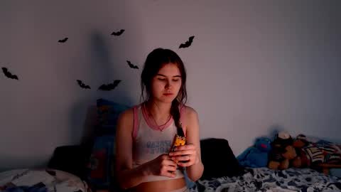 Alice.. online show from 10-30-25, 03:46