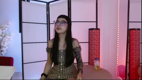 Paulette online show from 05-30-26, 04:42