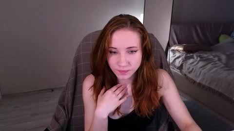 little_pretty_woman online show from 03-26-26, 02:33