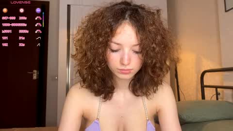Snapshot of little_style chatting on 04-30-26, 07:53 Sara online show from 04-30-26, 07:53