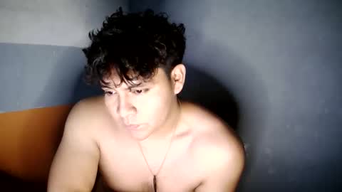 Snapshot of little_swettt chatting on 11-18-25, 09:47 you can call me little online show from 11-18-25, 09:47