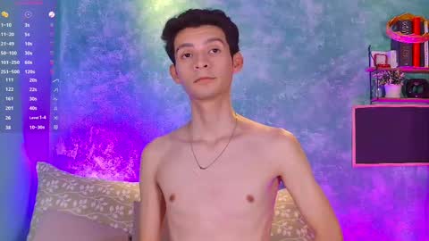 Snapshot of little_twiink chatting on 11-02-25, 01:52 Juan Ferrer online show from 11-02-25, 01:52