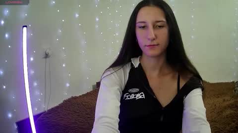 LittleAhWitch online show from 09-23-25, 09:34