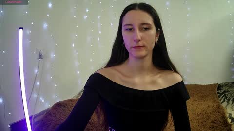LittleAhWitch online show from 04-01-26, 02:03