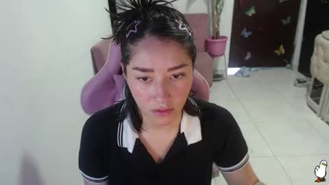Snapshot of littleangelx_m chatting on 07-11-26, 10:11 Daniela online show from 07-11-26, 10:11