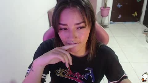 Snapshot of littleangelx_m chatting on 07-14-26, 11:21 Daniela online show from 07-14-26, 11:21