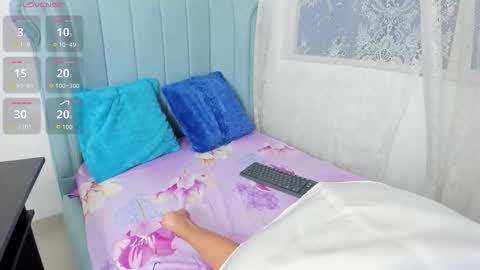   online show from 11-27-25, 01:18