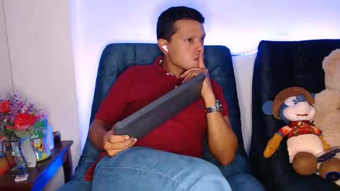 Manu online show from 04-26-26, 04:10