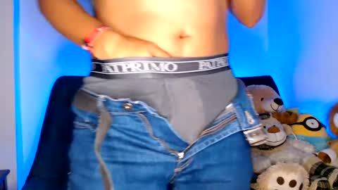 Snapshot of littledicklatin chatting on 06-21-26, 02:58 Manu online show from 06-21-26, 02:58