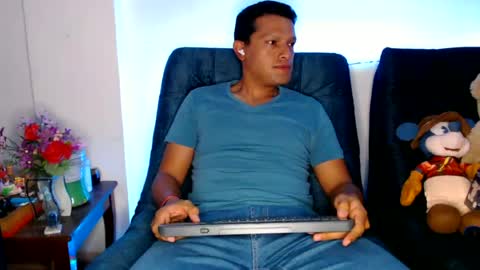 Snapshot of littledicklatin chatting on 07-06-26, 03:14 Manu online show from 07-06-26, 03:14
