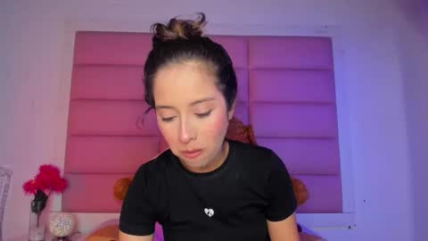 littlee_emma_ online show from 01-08-26, 03:09