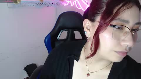 Angel  online show from 11-20-25, 07:35