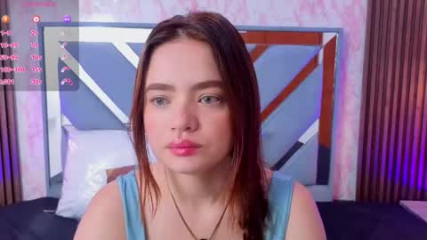 Snapshot of littleesara18 chatting on 05-29-26, 11:30 Sara online show from 05-29-26, 11:30