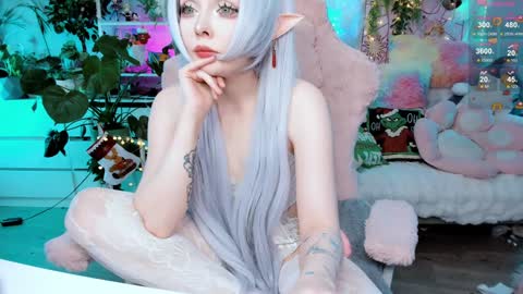 Riza Riri Puff  online show from 01-04-25, 05:37