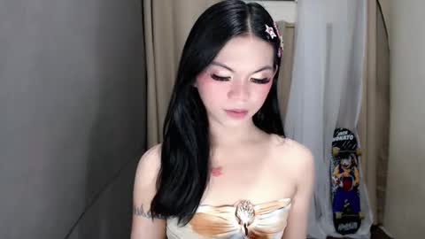 Snapshot of littlelace_ chatting on 04-22-26, 10:44 littlelace_ online show from 04-22-26, 10:44