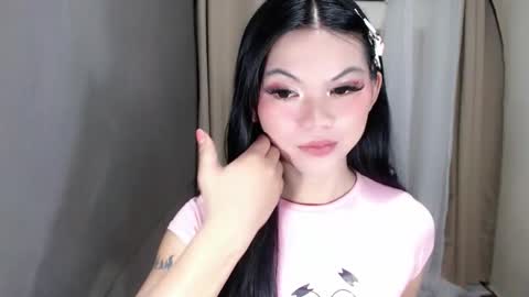 Snapshot of littlelace_ chatting on 05-21-26, 12:17 littlelace_ online show from 05-21-26, 12:17