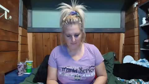 lisanixs online show from 01-06-26, 08:45