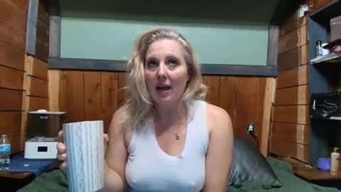 lisanixs online show from 04-05-26, 03:04