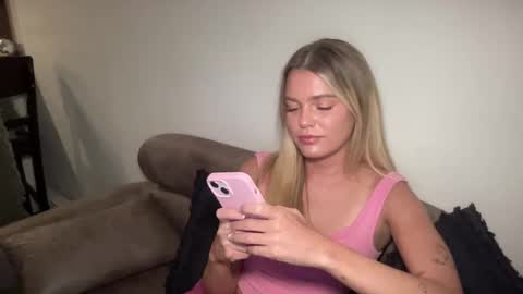 Marciabrady online show from 01-04-25, 11:48