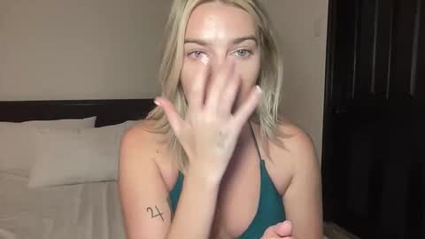 Marciabrady online show from 11-10-25, 04:00