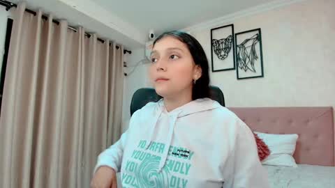 Sarahs Room online show from 03-09-26, 02:15