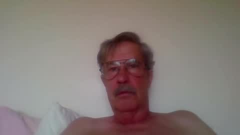 littlepetey17 online show from 10-25-25, 10:04