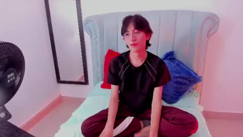 Snapshot of littleprince_ chatting on 06-22-26, 10:07 PRINCE online show from 06-22-26, 10:07