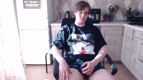 Sonnenschein online show from 06-18-26, 02:43