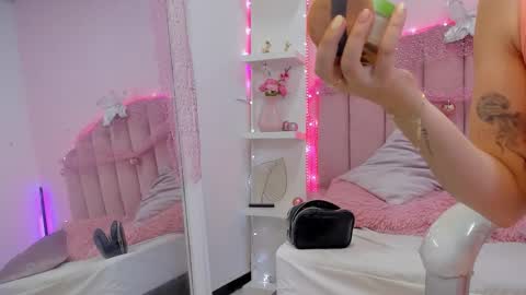  sofii  online show from 01-07-26, 08:55