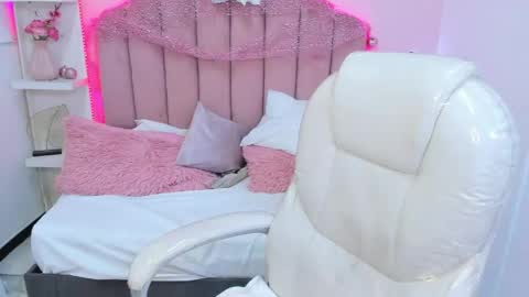  sofii  online show from 04-17-26, 09:51