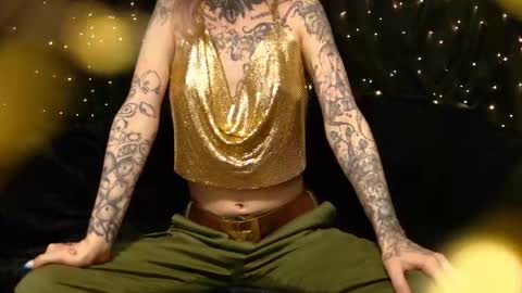 Niki  free tg channel with some photos gifs and info about streams  online show from 10-27-25, 05:50