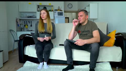 Snapshot of littlesweettifany chatting on 10-27-25, 10:30 Little Tifany online show from 10-27-25, 10:30