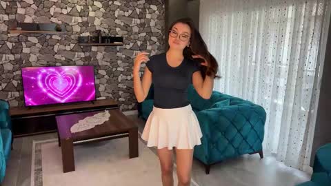 Snapshot of littlesweetyy chatting on 10-10-25, 03:00 little sweety online show from 10-10-25, 03:00