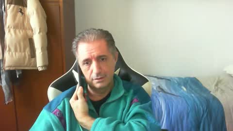 liuk53 online show from 03-12-26, 02:01