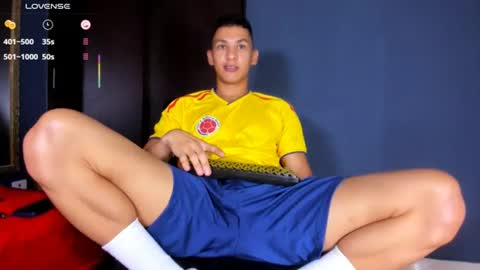 Luis Castro  online show from 06-18-26, 03:49