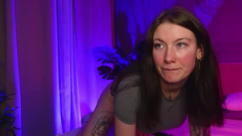 Snapshot of liv_fay chatting on 11-21-25, 03:00 Liv 3 online show from 11-21-25, 03:00