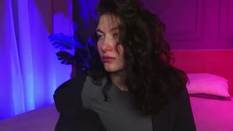 Snapshot of liv_fay chatting on 12-05-25, 02:14 Liv 3 online show from 12-05-25, 02:14