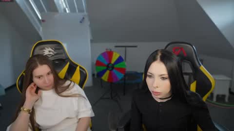 Sheryl online show from 04-12-26, 10:42