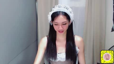 Snapshot of liviacum_ chatting on 02-23-26, 10:29 Lvia online show from 02-23-26, 10:29