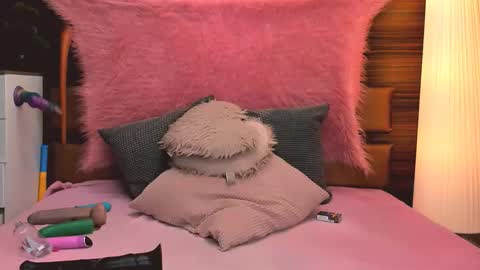 Livia and Lucy D online show from 02-01-26, 07:56