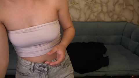 liviashy online show from 04-18-26, 07:58