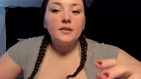 Snapshot of livinsubspace chatting on 08-08-26, 03:08 Liv online show from 08-08-26, 03:08