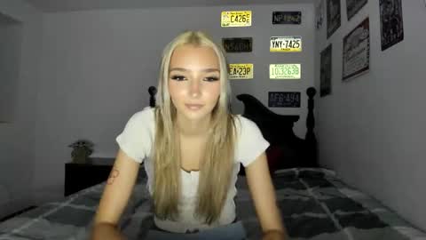 Livvy online show from 04-11-26, 04:50