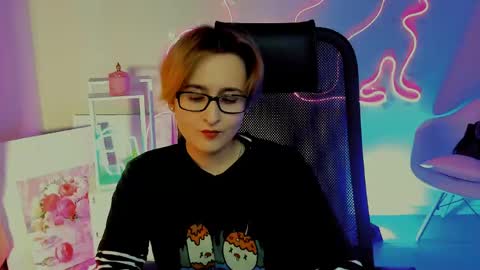 LixeLuna online show from 05-23-26, 07:24