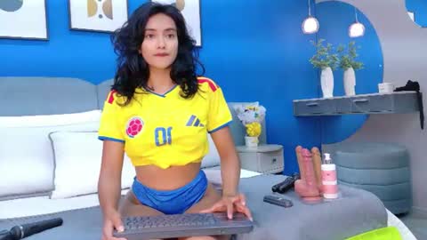 Snapshot of lixiepeyton chatting on 06-17-26, 02:51 lixiepeyton online show from 06-17-26, 02:51