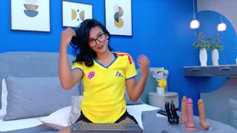 Snapshot of lixiepeyton chatting on 07-04-26, 03:35 lixiepeyton online show from 07-04-26, 03:35