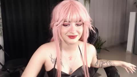 Elizabeth online show from 02-02-26, 04:33